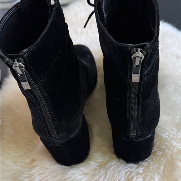 Elegant Black Lace-Up Ankle Boots - Picture 2 of 5